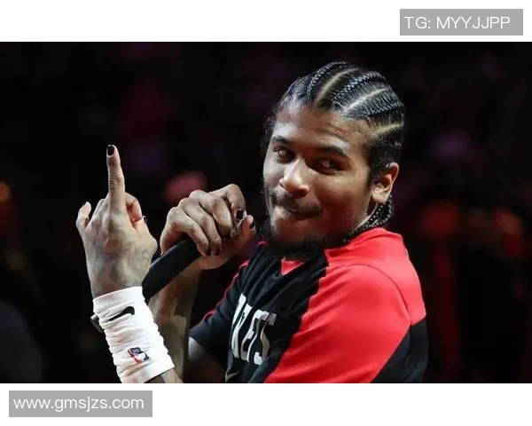 杰伦·格林本赛季首秀惊艳，与布克联手太阳大胜快船